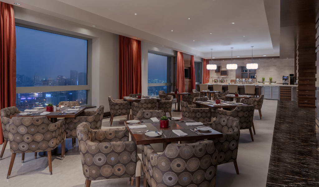 Executive Room at Swissotel Al Ghurair